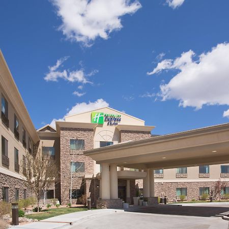 Holiday Inn Express And Suites Los Alamos Entrada Park By Ihg Exterior photo