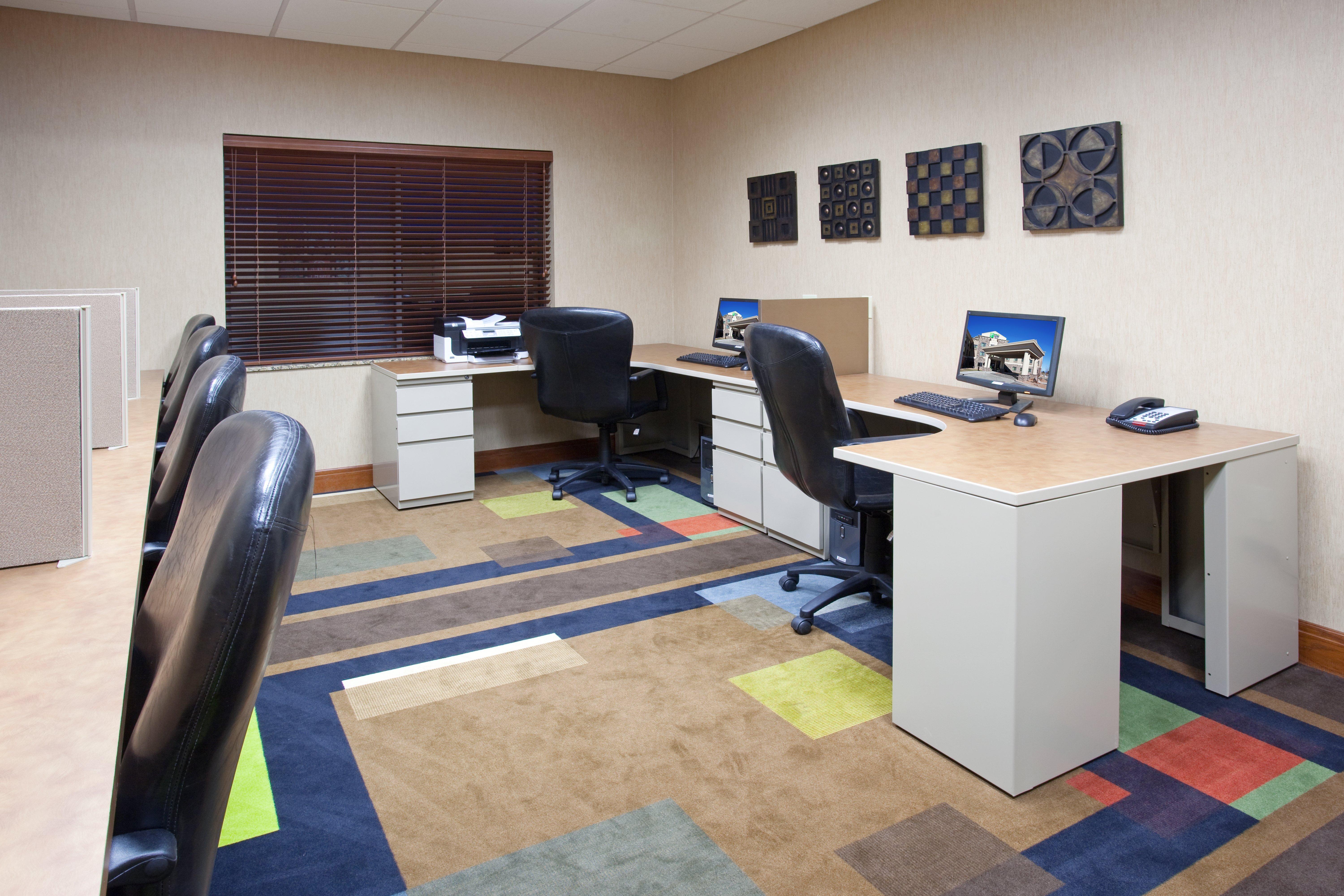 Holiday Inn Express And Suites Los Alamos Entrada Park By Ihg Exterior photo