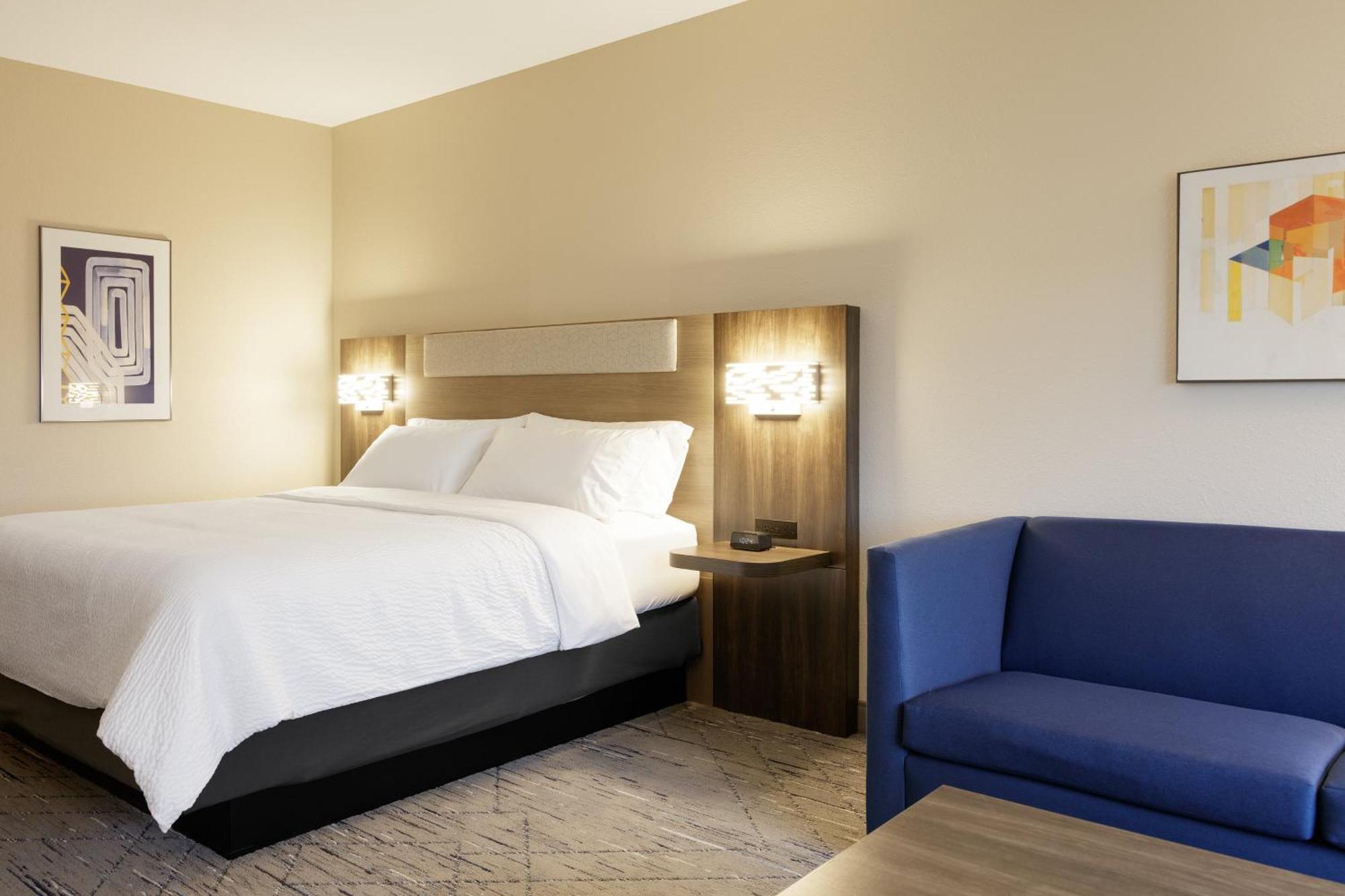 Holiday Inn Express And Suites Los Alamos Entrada Park By Ihg Exterior photo